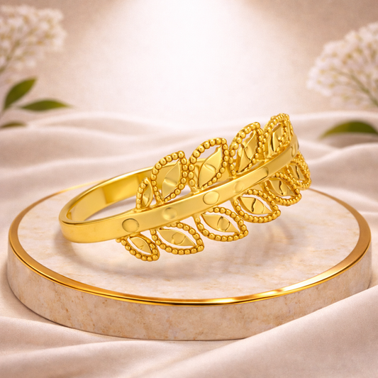 Elegant Leaf-Pattern Gold Filled Ring