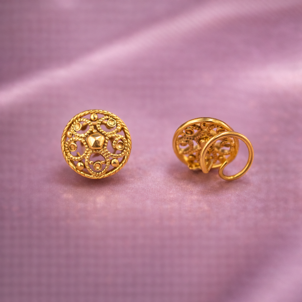 Royal Filigree Wire Nose Pin