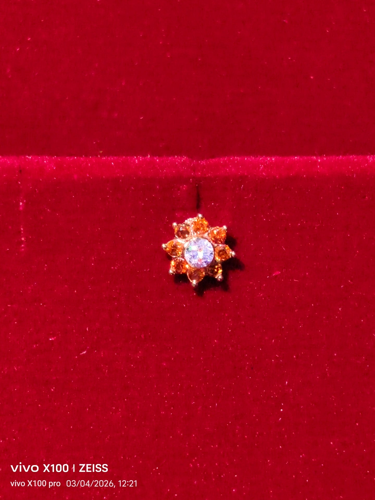 Sunset Spark Wire Nose Pin