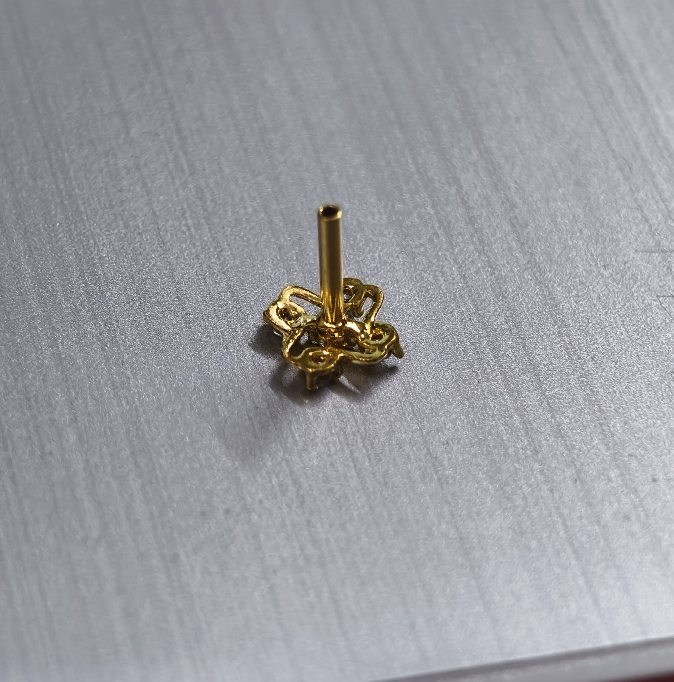 Crystal Flower Stud Nose Pin
