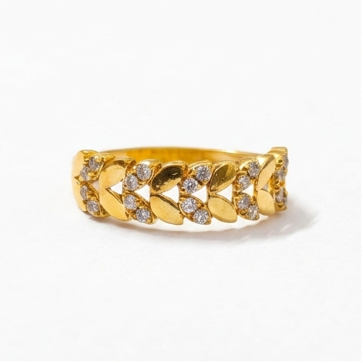 Elegant Gold Heart Link Ring with Sparkling Stones for Women